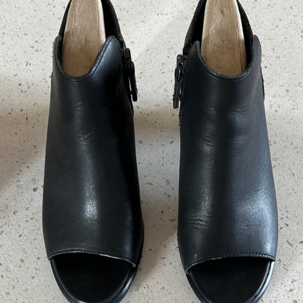 Sorel Black Leather Footwear